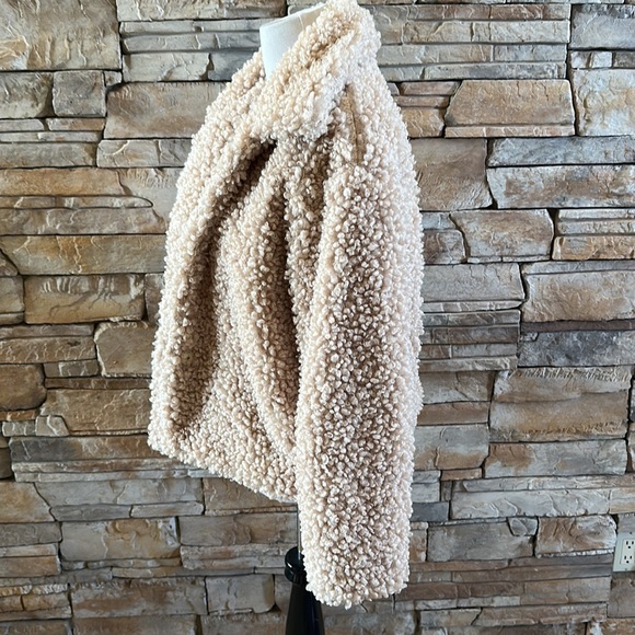 So Nice Popcorn Jacket - Picture 2 of 6